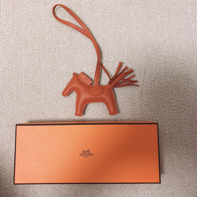 Hermes ロデオ 単色 コルナリン pmサイズ