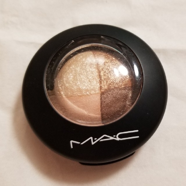 MAC(マック)の残量7～8割程度MACアイシャドー コスメ/美容のベースメイク/化粧品(アイシャドウ)の商品写真