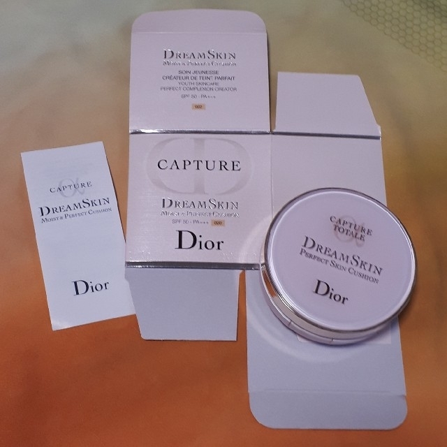 Dior(ディオール)のDior クッションファンデ　ケース コスメ/美容のベースメイク/化粧品(ファンデーション)の商品写真