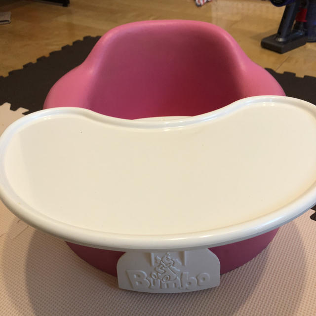 Bumbo(バンボ)のバンボ キッズ/ベビー/マタニティの授乳/お食事用品(その他)の商品写真