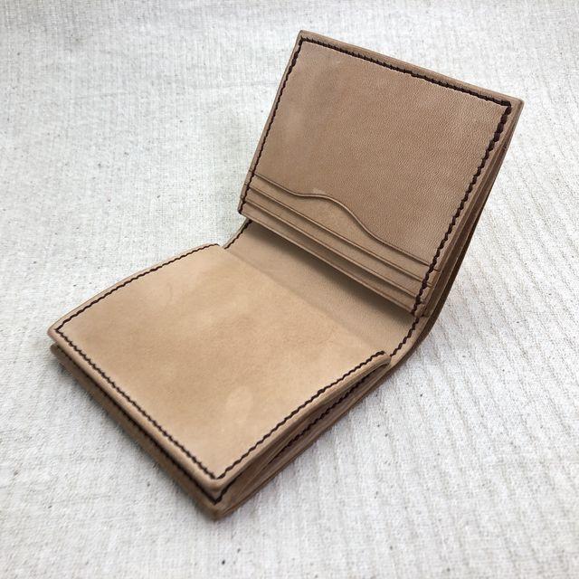 牛革二つ折り財布 ボックス（茶糸） 1