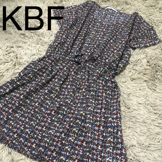 KBF(ケービーエフ)のKBF 幾何学模様カラフルチュニックワンピース レディースのトップス(チュニック)の商品写真