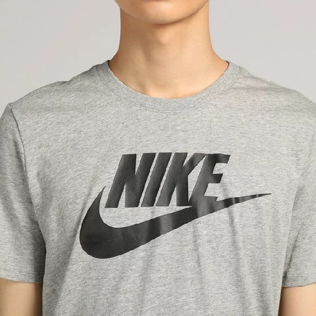 Nike 新品 ナイキ Nike ロゴプリントtシャツの通販 By みちザベス S