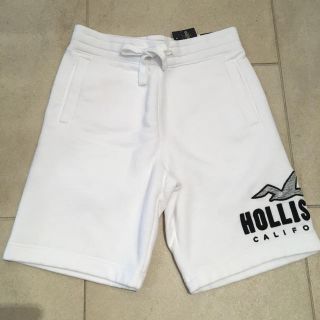 ホリスター(Hollister)のHOLLISTER ホリスター クラッシックフリースショートパンツ 新品送料込み(ショートパンツ)