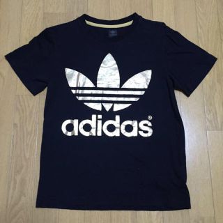 アディダス(adidas)の美品！ 黒×金 adidasTシャツ(Tシャツ/カットソー(半袖/袖なし))