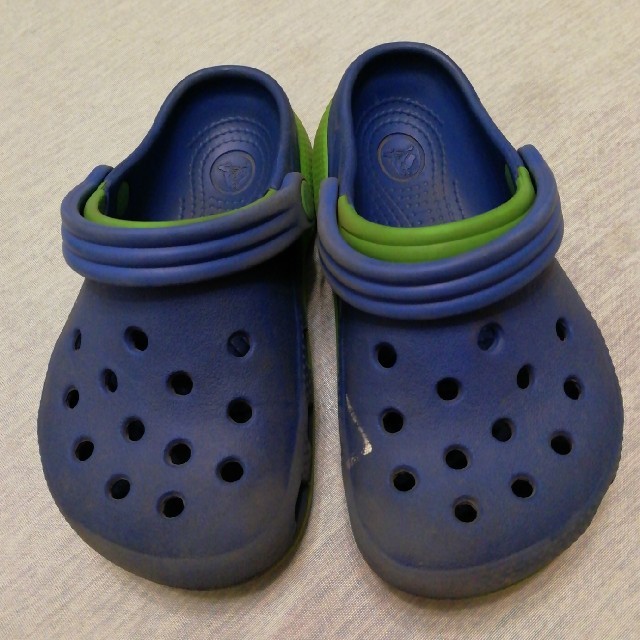 crocs(クロックス)のクロックス　キッズ　サンダル　C8/9 (15.5cm) キッズ/ベビー/マタニティのキッズ靴/シューズ(15cm~)(サンダル)の商品写真