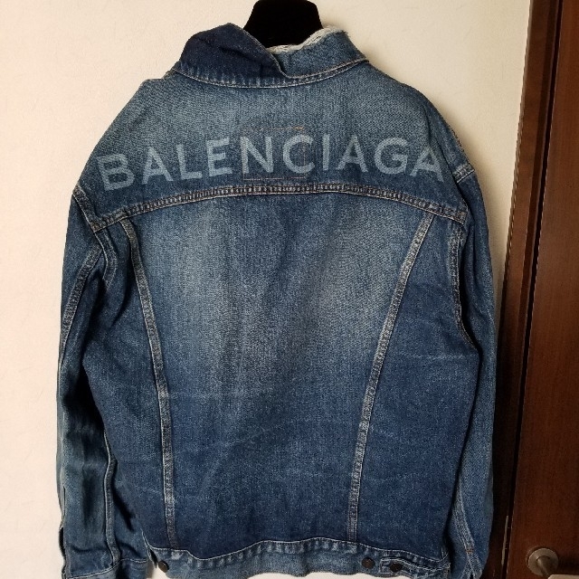 Balenciaga(バレンシアガ)のBALENCIAGA　オーバーサイズデニムジャケット メンズのジャケット/アウター(Gジャン/デニムジャケット)の商品写真