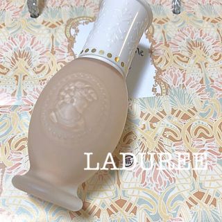 レメルヴェイユーズラデュレ(Les Merveilleuses LADUREE)のラデュレ リクイドファンデーション10番(ファンデーション)