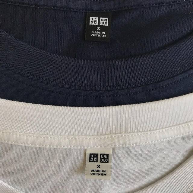 UNIQLO(ユニクロ)の【未使用】UNIQLOノースリーブTシャツ2枚 レディースのトップス(Tシャツ(半袖/袖なし))の商品写真