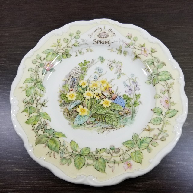 Royal Doulton - ロイヤルドルトン お皿 ブランブリーヘッジ スプリング プレートの通販 by にこる's shop｜ロイヤル