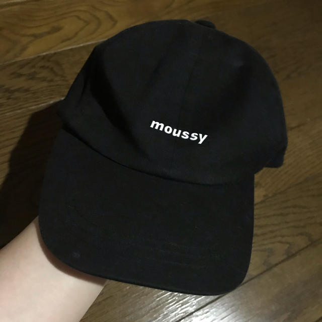 moussy(マウジー)のMOUSSY ロゴキャップ 黒 レディースの帽子(キャップ)の商品写真