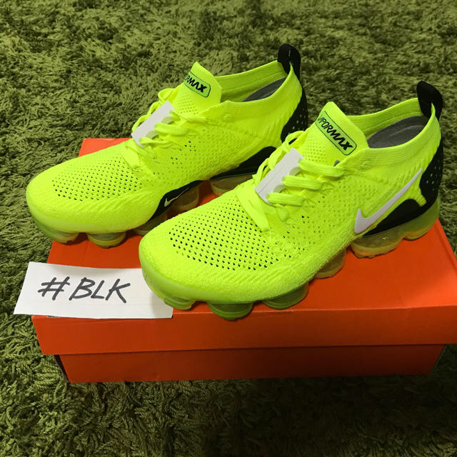 NIKE(ナイキ)のNIKE VAPOR MAX FLYNLKNIT 2 VOLT 25.5cm  メンズの靴/シューズ(スニーカー)の商品写真