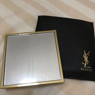 イヴサンローランボーテ(Yves Saint Laurent Beaute)のイブサンローランボーテ 手鏡(ミラー)