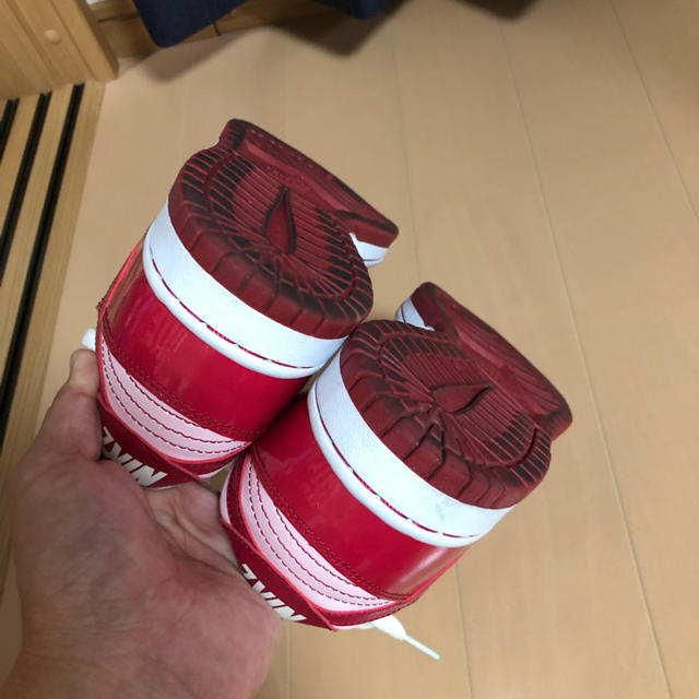 NIKE(ナイキ)の値下げ nike dunk low 23.5cm ナイキ バレンタイン ダンク レディースの靴/シューズ(スニーカー)の商品写真