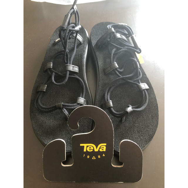 Teva(テバ)のTeva VOYA INFINITY US7 24cm レディースの靴/シューズ(サンダル)の商品写真