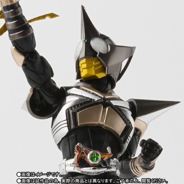 BANDAI(バンダイ)の真骨彫製法 S.Hフィギュアーツ 仮面ライダーキックホッパー、パンチホッパー エンタメ/ホビーのフィギュア(特撮)の商品写真