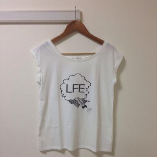 ツインルーム(TWNROOM)のTWNROOM ロゴ入り白T(Tシャツ(半袖/袖なし))