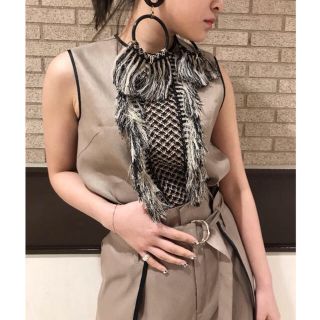 トーガ(TOGA)のEBONY LINEN FRINGE TOPS(カットソー(半袖/袖なし))