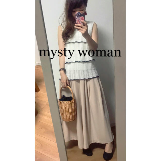 mysty woman(ミスティウーマン)の☆mysty woman☆ミスティウーマン  透かし編みスカラップノースリーブ レディースのトップス(ニット/セーター)の商品写真