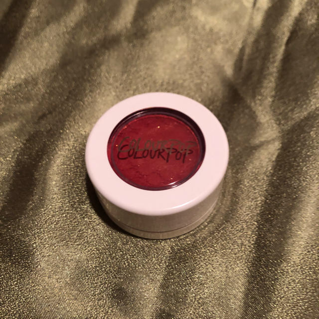 colourpop(カラーポップ)のcolourpop CUTEOLOGIST コスメ/美容のベースメイク/化粧品(アイシャドウ)の商品写真