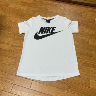 ナイキ(NIKE)の1時間限定値下げ！早い者勝ち！NIKE Tシャツ(Tシャツ(半袖/袖なし))