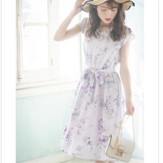 トッコ(tocco)のトッコクローゼット スイートブーケフラワーワンピース ラベンダー 限定(ひざ丈ワンピース)