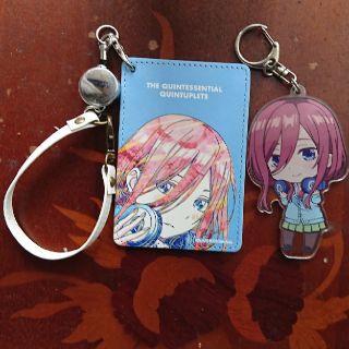 五等分の花嫁 中野三玖 パスケース アクリルキーホルダー(キャラクターグッズ)