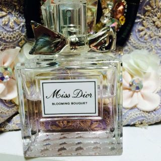 クリスチャンディオール(Christian Dior)のディオール ブルーミングブーケ♡50ml(香水(女性用))