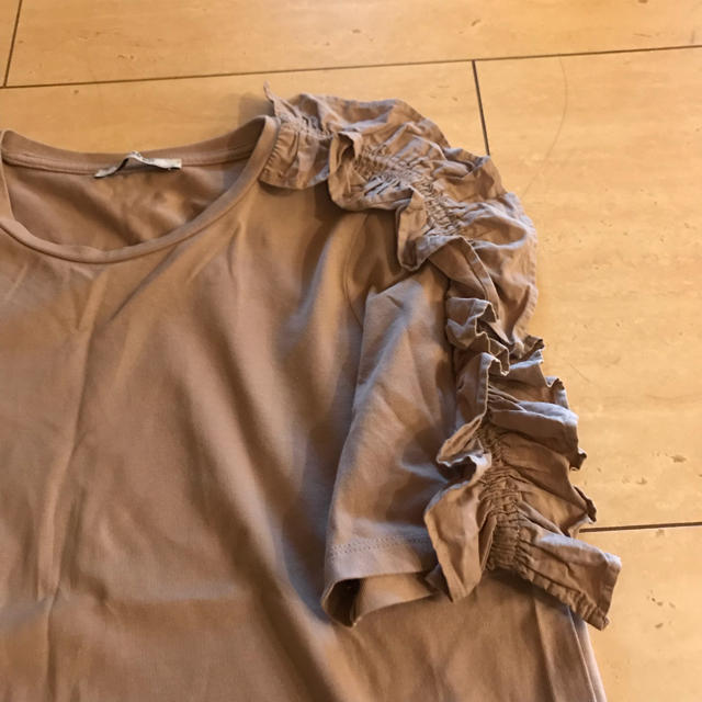 STUNNING LURE(スタニングルアー)のLara様専用☆ZARA ☆インスタ大人気フリルトップス美品 レディースのトップス(カットソー(半袖/袖なし))の商品写真