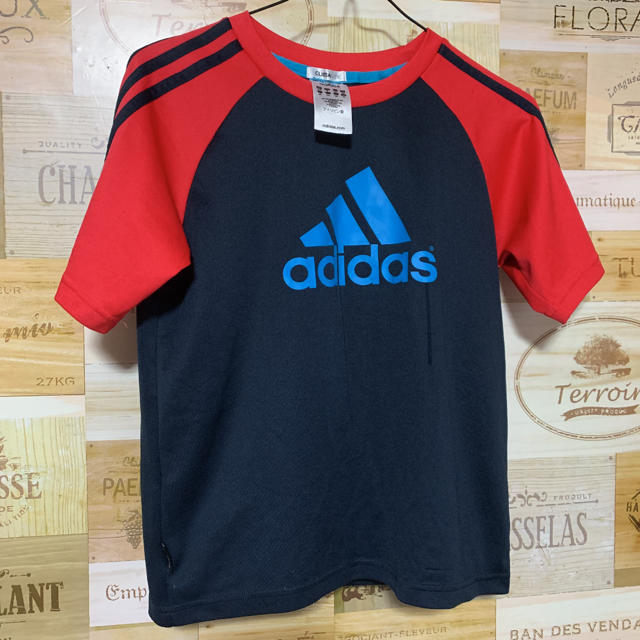 adidas(アディダス)の難ありアディダスTシャツ150 キッズ/ベビー/マタニティのキッズ服男の子用(90cm~)(Tシャツ/カットソー)の商品写真