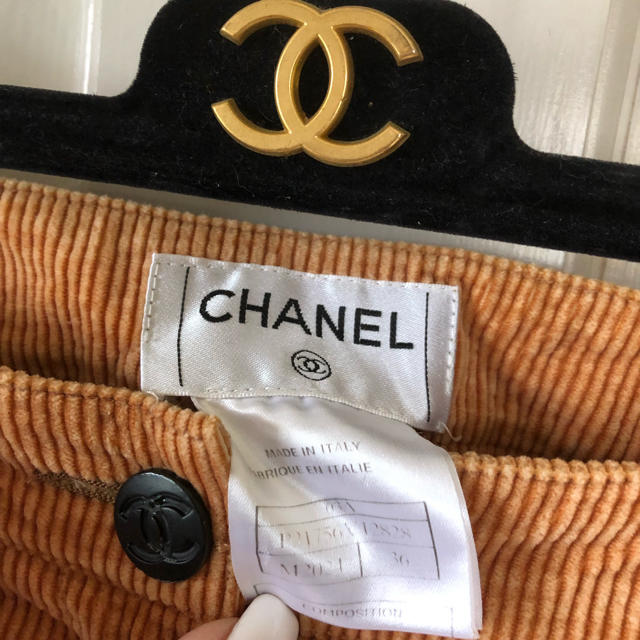 CHANEL(シャネル)のすみこさん専用 レディースのパンツ(カジュアルパンツ)の商品写真