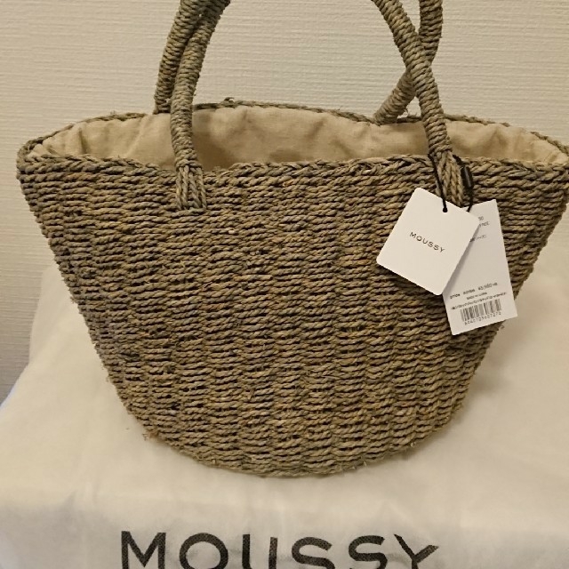 AZUL by moussy(アズールバイマウジー)のMOUSSYかごバッグ レディースのバッグ(かごバッグ/ストローバッグ)の商品写真