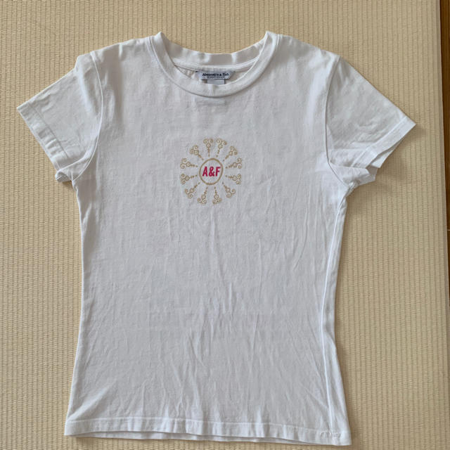Abercrombie&Fitch(アバクロンビーアンドフィッチ)のアバクロ美品Ｔシャツ Mサイズ レディースのトップス(Tシャツ(半袖/袖なし))の商品写真