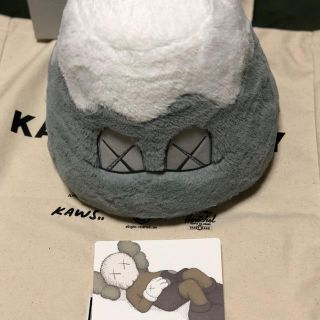 シュプリーム(Supreme)のkaws holiday ぬいぐるみmaguro様専用(ぬいぐるみ)