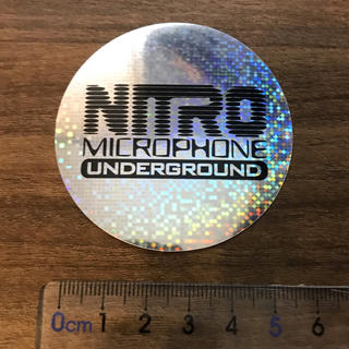 ナイトレイド(nitraid)のNITRO MICROPHONE UNDERGROUND sticker(ミュージシャン)