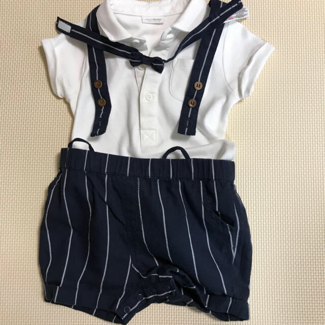 NEXT(ネクスト)のフォーマル 男の子 蝶ネクタイ 半袖 キッズ/ベビー/マタニティのベビー服(~85cm)(セレモニードレス/スーツ)の商品写真