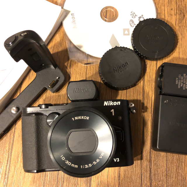 ト送料込 ❤️極上美品❤️Nikon ニコン Nikon 1 V3 プレミアムキット