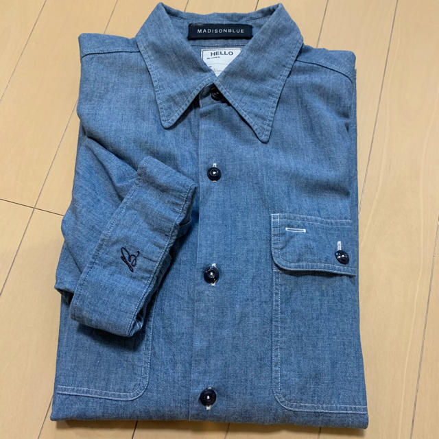 MADISONBLUE(マディソンブルー)の【ちえこ様専用】マディソンブルー  ハンプトンシャンブレーシャツ レディースのトップス(シャツ/ブラウス(長袖/七分))の商品写真