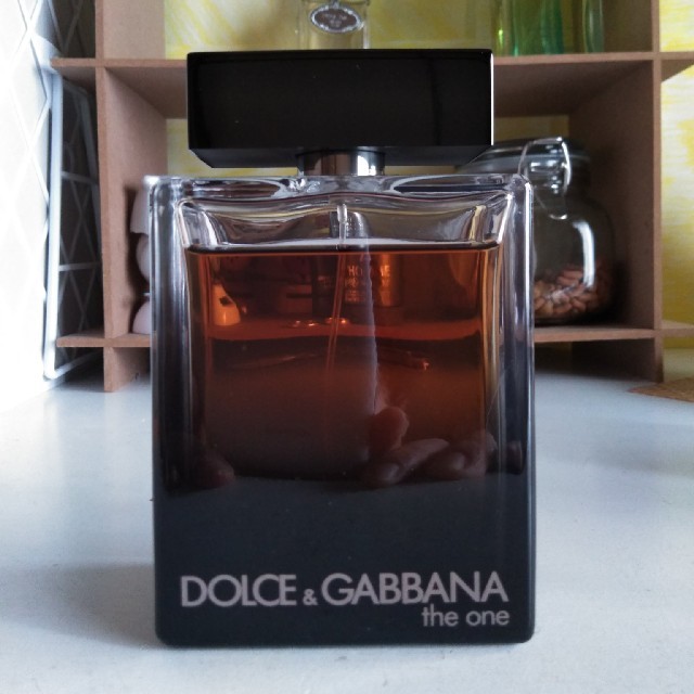 DOLCE&GABBANA(ドルチェアンドガッバーナ)のboboji様専用 ドルチェ&ガッバーナ ザ·ワン オードパルファム 150ml コスメ/美容の香水(香水(男性用))の商品写真