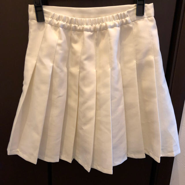repipi armario(レピピアルマリオ)のレピピアルマリオ プリーツスカパン 白 キッズ/ベビー/マタニティのキッズ服女の子用(90cm~)(スカート)の商品写真