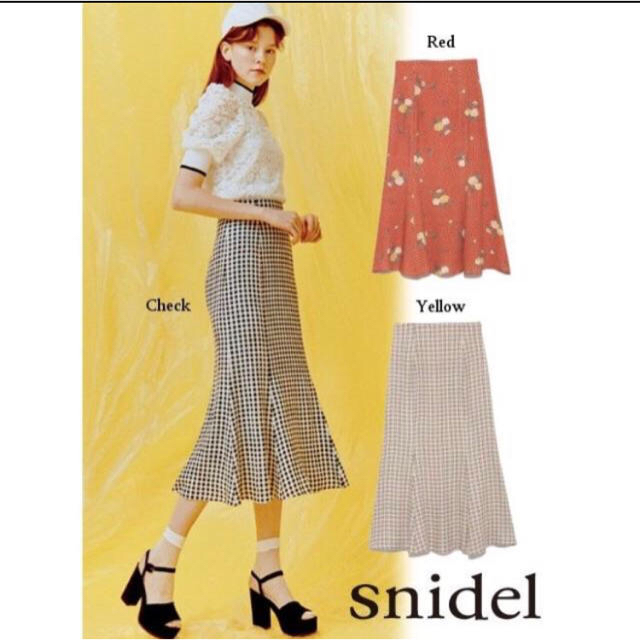 SNIDEL(スナイデル)のsnidelプリントミドルフレアスカート レディースのスカート(ロングスカート)の商品写真