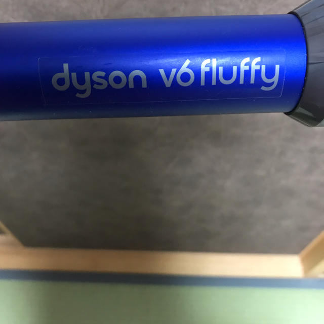 Dyson(ダイソン)のダイソン 電池充電器 純正 スマホ/家電/カメラのスマートフォン/携帯電話(バッテリー/充電器)の商品写真