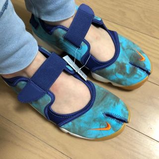 ナイキ(NIKE)のNIKE AIR RIFT エアリフト ブルー オレンジ タイダイ 25(スニーカー)