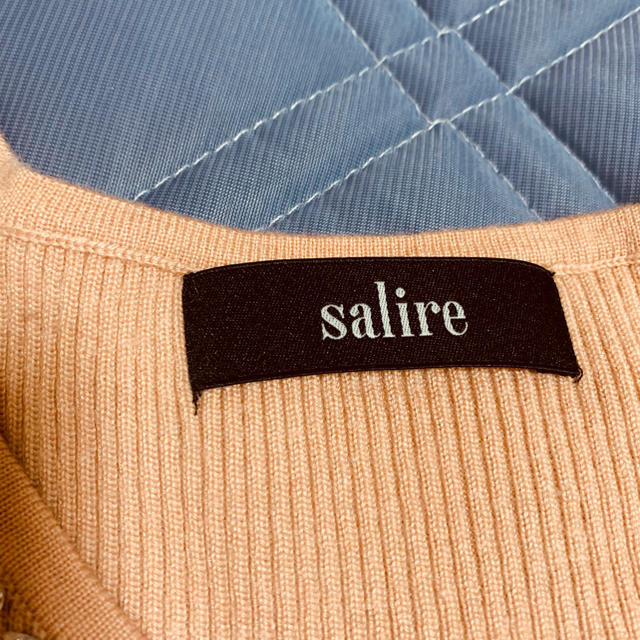 salire(サリア)の【専用】サリア ビジュー付きトップス レディースのトップス(カットソー(長袖/七分))の商品写真