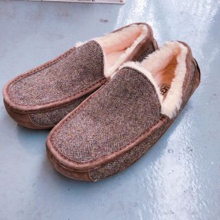 アグ(UGG)のUGG(スリッポン/モカシン)