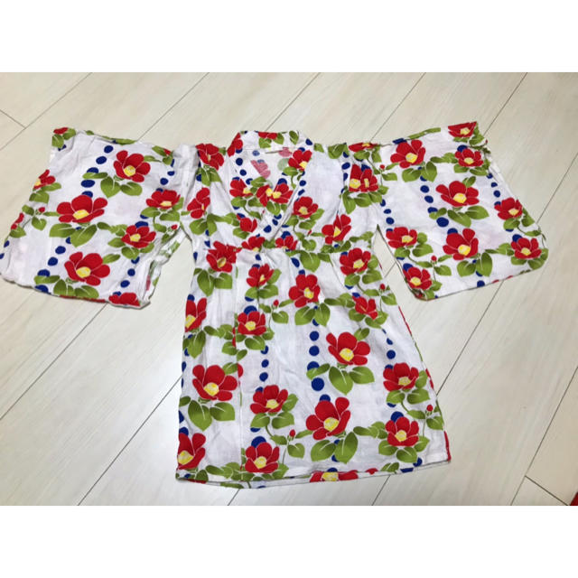 futafuta(フタフタ)の浴衣 浴衣ドレス 甚平 女の子 花柄 キッズ/ベビー/マタニティのキッズ服女の子用(90cm~)(甚平/浴衣)の商品写真