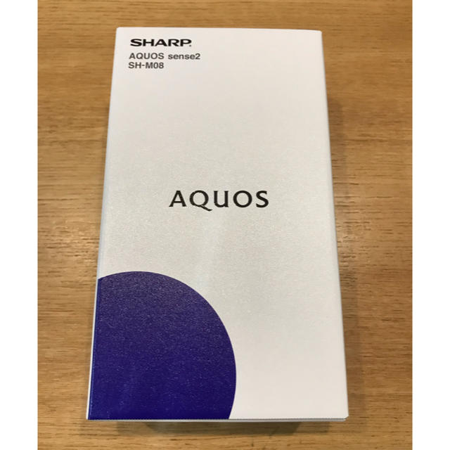 AQUOS(アクオス)のSHARP製 AQUOS sense2 SH-M08 ホワイトシルバー スマホ/家電/カメラのスマートフォン/携帯電話(スマートフォン本体)の商品写真