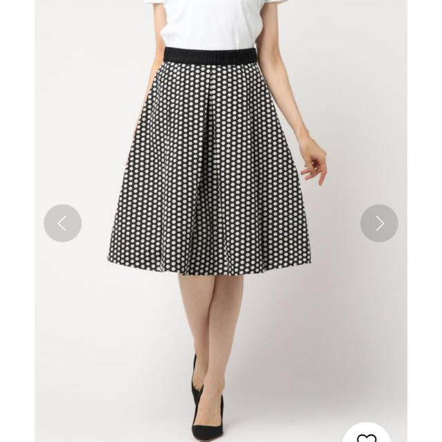 ANAYI(アナイ)のアナイ  ANAYI ドット柄フレアスカート  レディースのスカート(ひざ丈スカート)の商品写真