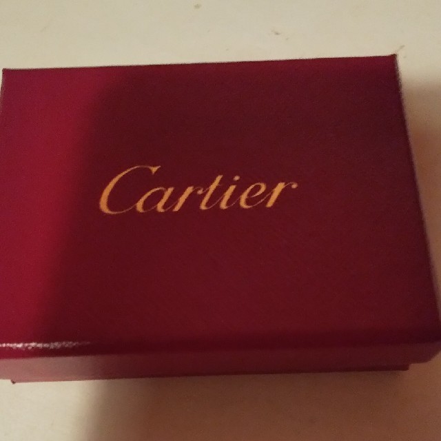 Cartier(カルティエ)のカルティエ  ハートチャーム  ストラップ レディースのアクセサリー(チャーム)の商品写真