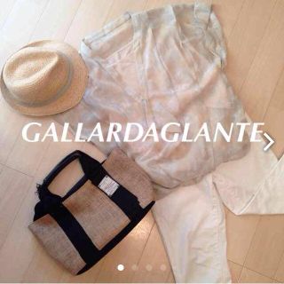 ガリャルダガランテ(GALLARDA GALANTE)の美品♡ガリャルダガランテ トップス(Tシャツ(半袖/袖なし))